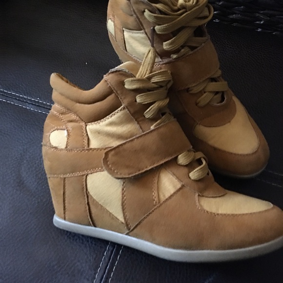 Yellow Wedge Sneakers size 7 - Picture 4 of 16